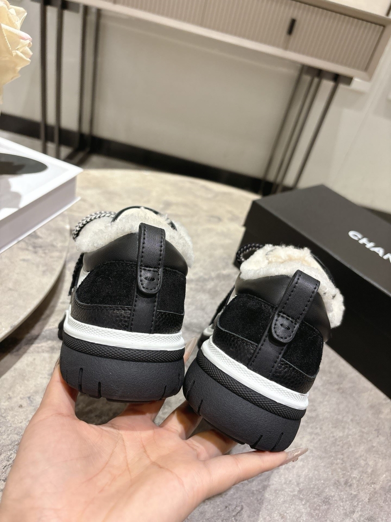 Ch**el sneakers